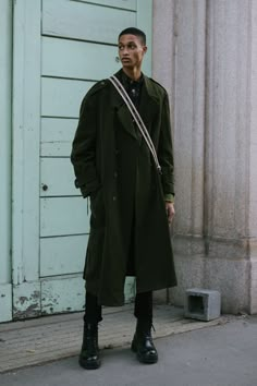 Fashion Week 2022, Milan Men's Fashion Week, Elegance Fashion, Street Snap, Mens Fashion Week, Mens Outfit Inspiration, Korean Street, Daily Style, Style Looks