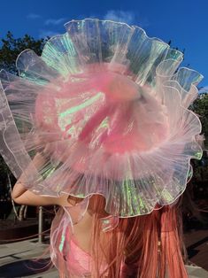 Rave Decor, Space Rave, Jellyfish Hat, Jellyfish Costume, Rave Hats, Outfit Festival, Newark Nj, Halloween Inspo, Hat Ideas