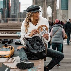 Carbo Loading in the Concrete Jungle... 🥨  this time last year in NYC ... wearing one of my favorite street style looks. (Fully restocked &…casual chic style, casual street style looks, casual chic outfit ideas, casual chic outfit inspirations, casual chic style classy, casual chic style fall, black and white outfit ideas. #streetstyle #casualstyle Black And White Street Style, White Street Style, Glamour Outfit, Fashion Outfit Ideas, Fashion And Beauty Tips, Instagram Outfits, Casual Chic Outfit, Casual Chic Style