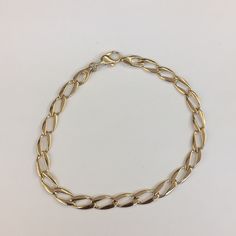 Beautiful 14k Yellow Gold Women's Figaro Link Bracelet. Weight: 5.8g. Length: 7". Width: 4.5mm. New Without Tags!!! Gold Oval Bracelet Stamped 14k, Oval Gold Bracelet Stamped 14k, 14k Gold Round Chain Bracelet, Hallmarked 14k Gold Bracelet, Classic 14k Gold Oval Link Bracelet, Formal 14k Stamped Oval Link Jewelry, 14k Hallmarked Yellow Gold Bracelet, Oval 14k Gold Bracelet Stamped 14k, Oval 14k Yellow Gold Bracelet