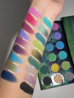 Aurora Lights, Foundation Swatches, Best Eyeshadow Palette, Magnetic Palette, Make Up Inspo, Eye Primer, Makeup Swatches, Eye Shadow Palette, Makeup Brands