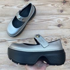 Brand New Crocs Stomp Metallic Mary Jane Silver/Black Women’s Size 7 New Crocs, Shoes Crocs, Women's Crocs, Crocs Shoes, Mule Clogs, Mules Shoes, Mary Janes, Black Silver, Clogs