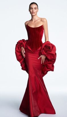 All Red Party Outfit, Bollywood Dress, Red Gowns, فستان سهرة, Couture Gowns, Pageant Dresses, Glam Dresses, Inspired Dress, Beautiful Gowns