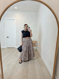 Size L in both !   OBSESSED WITH THIS OUTFIT SOOOOOO MUCH !   Follow my shop @shaynaslife on the @shop.LTK app to shop this post and get my exclusive app-only content!  #liketkit  @shop.ltk https://liketk.it/4OdF7 Shayna Moretti Outfits, Shayna Moretti, Style A Skirt, Plus Zise, Forward Thinking, Fall Time, A Skirt, Look Plus