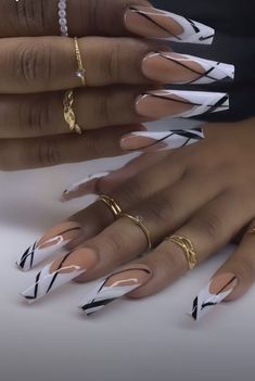 Lines Nail Designs Simple, Lines Nail Designs, Acrylic Nail Designs Classy, Black And White Nail Art, Designs For Short Nails, Manicure Nail Designs, Black Acrylic Nails, Sassy Nails, Fancy Nails Designs