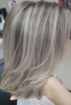 Iced Grey Hair, Reverse Frosted Hair, Neutral Blonde Hair Highlights, Blonds Going Grey, Blondes Going Gray, Ash Highlights Brown Hair Short, Transition From Blonde To Grey Hair, Tone Hair Before And After, Blending Gray Hair Brunettes Short