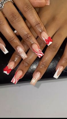 Christmas Nails Black People, Birthday Nails Christmas, Christmas Shorties Nails, Black Santa Nails, Winter Nails For Black Women, Christmas Nail Designs Black Women, Black Nail Designs Christmas, Christmas Nails On Black Women, Cute Nail Designs For Christmas