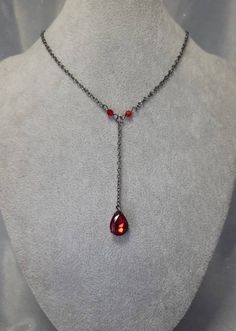 Red Metal Jewelry With Beaded Chain, Gothic Red Jewelry With Chain, Gothic Red Chain Jewelry, Red Gothic Jewelry With Chain, Gothic Red Jewelry With Lobster Clasp, Red Gothic Jewelry With Lobster Clasp, Gothic Red Chain Necklace, Gothic Red Necklace With Chain, Red Gothic Chain Necklace