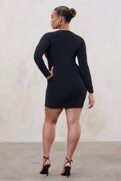 Looking for a dress that delivers on style. edge. sophistication. and glamour? Well look no further babe. our “Happy Hour” mini dress does exactly that! It's cut from an interwoven twist yarn jersey. which hugs your curves in all the right places to create a gorgeous hourglass silhouette. Super detailed but in no way fussy. this little black dress frames your shape with its ruched detail and bodycon fit. The long sleeves make this dress the perfect transitional piece for this season . while the Velvet Prom Dress, Hourglass Silhouette, Black Tie Gala, Ruched Mini Dress, Red Mini Dress, Twist Front, Prom Party Dresses, Birthday Dresses, Velvet Dress