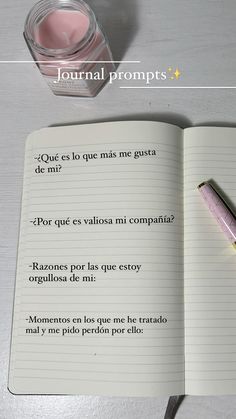 Somos lo más valioso que tenemos, por lo que dedicarnos un momento al día y tener unas palabras para nosotros debería de ser una prioridad, todos tenemos momentos de bajón y recordarnos lo valiosos que somos es muy importante, una manera puede ser a través del #journal #journaling #journalprompts Ideas Journal, How To Journal, Love Me Harder, Journal Questions, Bullet Journal School, Bullet Journal Lettering Ideas, Daily Journal