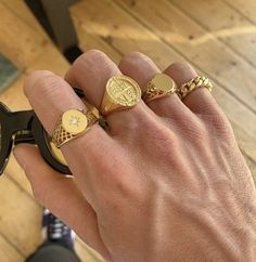 Rafe Cameron, Inexpensive Jewelry, Mens Rings Fashion, Mens Gold Jewelry, Mens Gold Rings, Gold Ring Designs, Dope Jewelry, Jewelry Lookbook, Mens Accessories Jewelry