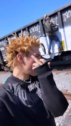 Y2k Spiky Hair Men, Punk Guy Hair, Short Punk Hairstyles Men, 2000s Spiky Hair Men Punk, Punk Spiked Hair, Punk Rock Hairstyles Men, Punk Spikes Hair Short, Hair Spikes Punk, Techno Hairstyles Men