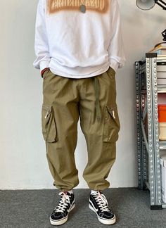 Thick Thighs Fashion, Cargo Pants Outfit Men, Cargo Outfit, Fits Streetwear, Vans Outfit, Pants Outfit Men, Cargo Pants Outfit, Muslim Men, A Ladder