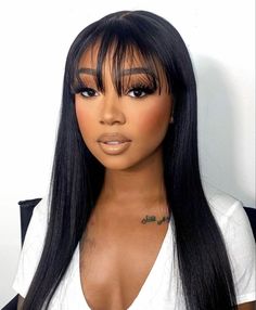 Wig With Bangs For Black Women, Fringe Bangs Black Women, Birthday Makeup Looks, Feathered Bangs, Frontal Wig Hairstyles, Sew In Hairstyles, Ethnic Hairstyles, Hair Advice, Stunning Makeup