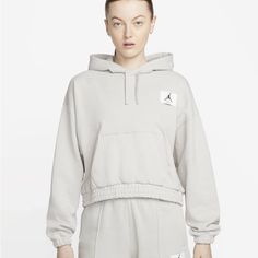 Nwt. Jordan Loose Fit Essentials Fleece Hoodie. Soft And Comfortable. Pullover. Size Xs Jordan Essentials, Nike Brown, Nike Pro Women, Nike Id, Training Clothes, Hoodie Set, Nike Sweater, Womens Workout Outfits, Womens Fleece