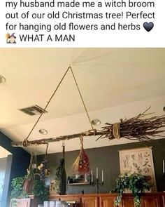 Witch Cottage, Witch Diy, Deco Nature, Dekor Diy, Witchy Crafts, Goth Home, Deco Originale, Witch Broom