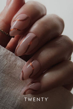 A birds eye view of a nude pot of copper chrome powder Nail Designs Swirls Simple, Autumn Chrome Nails, Chrome Swirl Nails, Copper Chrome Nails, Orange Chrome Nails, Nail Inspo Chrome, Nude Chrome, Powder Mirror, Orange Chrome