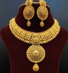 Gold Necklace Set New Design, Indian Gold Jewellery Design, Indian Gold Jewellery, African Jewellery, Bridal Jewelry Sets Brides, Antique Necklaces Design, New Gold Jewellery Designs, Gold Bridal Jewellery