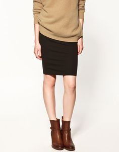 Idea: Wear your oversize sweaters with pencil skirt and booties Boots Dressy, Oversize Sweaters, Skirt Boots, How To Wear Ankle Boots, Boots Outfits, Sheath Skirt, Womens Apparel