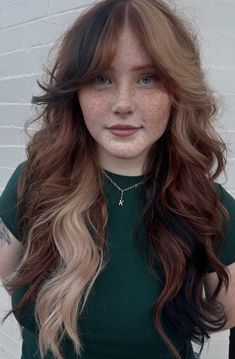 Contrast Hair, Black To Blonde Hair, Hair Facts, Split Dyed Hair, Peekaboo Hair, Red Hair Inspo, Hair Inspiration Short, Hairstyles For Layered Hair