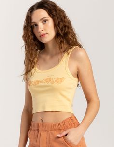 Billabong Sunrise Crop Tank Top. Graphic Screened On Front. Scoop Neck. Fixed Shoulder Straps. Raw Edge Hem. Fitted Silhouette. Cropped Length. 100% Cotton. Machine Wash. Imported. Model Is Wearing A Size Small. Model Measurements:height: 5'7" Bust: 29"waist: 22"hips: 34.5" Cute Summer Tops For Teens, Cute Yellow Tops, Yellow Summer Outfits, Surf Fits, Trendy Beach Tank Crop Top, H20 Outfits, Billabong Outfits, Cute Tops For Summer, Cute Tops For Teenagers