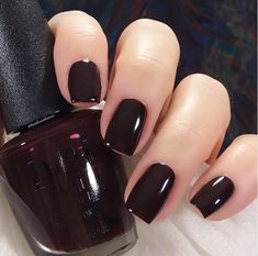 A rich and decadent red, this burgundy nail polish radiates energy and seduction. By:@nailsonthames Oxblood Nails, Opi Nail Polish Colors, Opi Gel Nails, Opi Nail Colors, Wine Nails