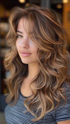 Long Summer Hair Color, Warm Bronde Balayage, Dirty Blonde Hair Color, Dirty Blonde Hair Color Ideas, Caramel Blonde Hair, Rich Brunette, Bronde Balayage, Blonde Tones