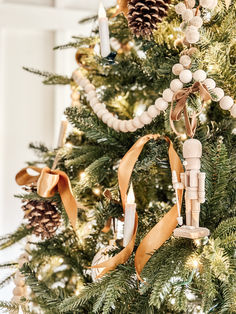 Unleash your creativity with unique tree decorating ideas that mix unexpected ornaments, vibrant colors, and innovative lighting techniques to make your tree truly one of a kind. Best Christmas Decorations, Tree Decorating Ideas, Lighting Techniques, Christmas Clearance