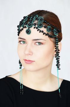 Black Chain Flapper 1920s Headpiece With Green Seed Bead And Beaded Tassels Inspired By Great Gatsby Head Jewelry. Each jewelry piece is fresh and made just for you. MADE TO ORDER - shades may differ slightly. Flapper Headpiece made of: Glass beads, Seed beads,  Chain. Size adjustable clasp in the back. FREE SHIPPING We offer fast shipping. Europe 1 - 2 days after dispatch. Word wide 2 - 5 days after dispatch. CUSTOM ORDERS. I love doing custom orders! Please contact me with your requests. Special orders are priced accordingly and cannot be returned or exchanged. All my works are original and 100% handmade. Only registered sending, work neatly and securely packed. If you have any question please do not hesitate ask me. Please read my shop policies before purchase! Back to my shop: http://w Headband Couture, Festival Headdress, Forehead Jewelry, Great Gatsby Headpiece, Forehead Hair, Gatsby Headpiece, Flapper Headpiece, 1920s Headpiece, Beaded Headpiece