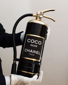 #honaminachesembrandua Chanel Perfume, Boutique Interior, Chanel Paris, Fire Extinguisher, Perfume Bottle, Coco Chanel, Black Aesthetic, Art Director, Hobo Bag