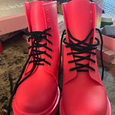 Nwot Madden Girl Neon Pink Rain Boots Size 9 Without Box Pink Rain Boots, Pink Rain, Madden Girl Shoes, Girl Shoes, Madden Girl, Winter Rain, Neon Pink, Girls Shoes, Rain Boots