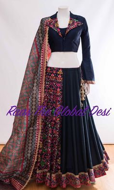 CHANIYA CHOLI 2018 Kurtis For Navratri, Pola Blus, Orang India, Chaniya Choli Designs, Garba Dress, Global Desi