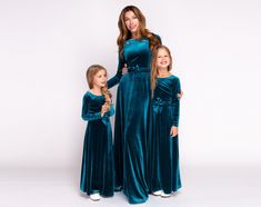 Mommy and me teal green long velvet dresses, Flower girl dress, Mother and daughter dresses, Mother and daughter matching dress, Christmas photoshoot dress for mother and daughter, dresses for girls, dresses for kids You can find the pictures of ALL OTHER DRESSES & COLORS in our catalog on ETSY here: https://www.etsy.com/shop/ENMEstyle?ref=simple-shop-header-name&listing_id=1113727397&section_id=36136380 Dresses made from a beautiful velvet and features a bow belt. High quality stretch velvet fa Mother And Daughter Dresses, Dresses Photoshoot, Dress For Mother, Long Velvet Dress, Princesa Real, Mother Daughter Dress, Mommy And Me Dresses, Velvet Dresses, Wedding Flower Girl Dresses