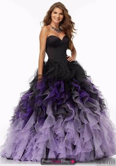 ♥ ♥ Purple Ball Gown, Lilac Prom Dresses, Crazy Dresses, Formal Ball Gown, Strapless Prom Dresses, Organza Skirt, Gown Style, Cocktail Dress Wedding, Sweetheart Prom Dress