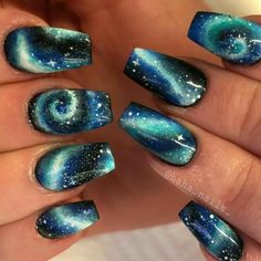 Galaxy Nail Art, Unghie Sfumate, Makeup Nails Designs, Space Nails, Tattoo Henna, Galaxy Nails, Blue Nail, Pretty Nail Art, Nailed It