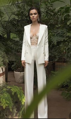 Wedding Dress Suit, Women Suits Wedding, Pant Suits For Women, Chique Outfits, White Suit, Prom Suits, Woman Suit Fashion