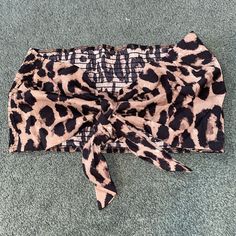 Shein Chita Print Strapless Top, Size M, Never Worn ! Stretch Crop Top Tube Top For Vacation, Summer Beach Leopard Print Tops, Stretch Bandeau Crop Top For Beachwear, Stretch Bandeau Crop Top For Vacation, Summer Bandeau Stretch Crop Top, Strapless Stretch Crop Top For Beach, Stretch Bandeau Crop Top For Beach Season, Stretch Leopard Print Tops For The Beach, Chic Bandeau Crop Top For Beach Season