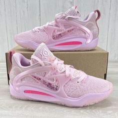 #nikedunks Kd 15 Aunt Pearl, Nike Shoes Basketball, Vball Shoes, Vb Shoes, Nike Kd 15, Zapatillas Nike Basketball, Cheap Volleyball Shoes, Bball Shoes, Hoop Shoes