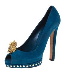 Alexander Mcqueen Designs, Alexander Mcqueen Blue, Bling Flip Flops, Chic High Heels, Alexander Mcqueen Shoes, Dream Shoes, Platform Pumps, Blue Suede, A Love