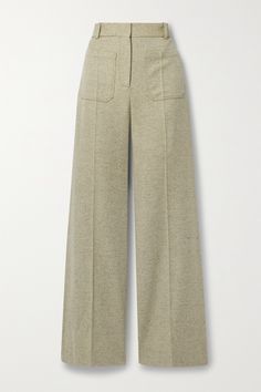 Victoria Beckham's tailored pants are reminiscent of popular styles from the '70s. They're made from thick wool-blend twill that's speckled with multicolored threads and have wide legs detailed with patch pockets. Style yours with a shirt tucked into the high-rise waist. Satin Slip Skirt, Neat Casual Outfits, Victoria Beckham Outfits, Colour Combinations Fashion, Elegant Pant, Shirt Tucked In, Pantalon Large, Colour Combinations, Tailored Pants