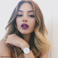 Beauty: How to wear plum lipstick? Plum chic fall makeup look tutorial by Lisa Eldridge. Val Mercado, Plum Lipstick, Lisa Eldridge, Purple Lips, Purple Lipstick, Fall Makeup Looks, Makeup Tricks, Glam Look, Makeup Looks Tutorial