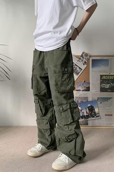 Loose Multi Pockets Cargo Long Pants Cargo Fashion Men, Wide Cargo Pants Outfit Men, Mens Streetwear Pants, Vintage Street Wear Outfits Men, Mens Baggy Cargo Pants, Men Skater Style Street Fashion, Loose Clothing Style Men, Clothes Inspo Men, Masc Outfits For Summer