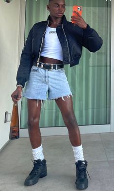 Queer Fashion Guys, Coachella Outfit Men, Concert Outfit Men, Genderqueer Fashion, Mens Crop Top, Look Festival, Concept Clothing