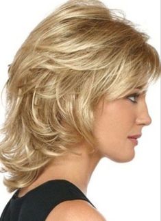 Medium Shaggy Haircuts, Modern Shag Haircut, Medium Shag Haircuts, Shaggy Haircuts, Shag Haircut, Haircuts For Fine Hair, Short Hair With Layers, Medium Hair Cuts, Medium Length Hair Cuts