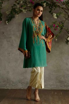 Shamaeel Ansari Ag-1 Casual Pret 2021 – Sara Clothes Fashion Leaders, Fashion Merchandising, Shalwar Kameez, Pakistani Outfits, International Fashion, Large Fashion, Pakistani Dresses