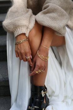 Gold Wrap Ring, Womens Jewelry Trends, Diy Jewelry Rings, Winter Girl, Leaf Engagement Ring, Diy Jewelry Inspiration, Gold Rings Stackable, Gold Wrap