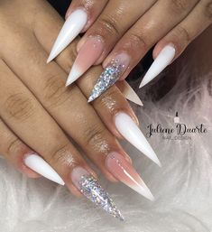 Birthday Nails Stiletto, Stelleto Nails, Glitter Tip Nails, Ombre Nail Art Designs, Pretty Acrylic Nails, Fancy Nails