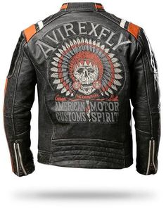 get on your bike and take the highway wearing this beautiful skull and crossbones biker jacket. dare to claim the origins of the powerful American gangs with style Buffalo leather: robust material, wild look. Superior Protection: Thick, abrasion resistant jacket. Biker jacket: shoulder reinforcements, "Mao" collar. Vintage look (aged leather), splendid embroidered graphics on the back. Composition: 100% Buffalo Leather. Care instructions: special leather cleaning. STANDARD SHIPPING OFFERED. ☠️ D Biker Gang Jacket, Leather Jacket With Patches, Gang Jacket, Motorcycle Fashion Men, Biker Core, American Jacket, Harley Davidson Vest, Biker Leather Jacket, Biker Jackets