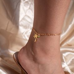 Capture the essence of paradise with our Palm Tree Birthstone Anklet - a shiny and adorable accessory that embodies tropical charm. Perfect for adding a touch of whimsy to any outfit, these cute palm tree anklets are a must-have for beach lovers and nature enthusiasts alike. #YOU MAY LIKE THIS Gold paper clip anklet https://www.etsy.com/listing/1530606697/gold-paper-clip-anklet-personalized Delicate Circle Anklet https://www.etsy.com/listing/1501878352/delicate-circle-anklet-unique-ring-coin # H Gold Chain Metal Anklet For Gift, Adjustable Gold Anklets For Beach Season, Turtle Anklet, Gold Plated Anklet With Adjustable Chain, Gold Chain Metal Anklet, Great For Gifts, Chain Anklet, Gold Paper, Anklet Jewelry, Coin