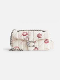 R$3.298,00 Tabby Shoulder Bag, Coach Tabby, Lip Print, Punk Inspiration, Lips Print, Double Up, Pretty Bags, Signature Hardware